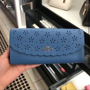 BNWT Coach slim envelope wallet
